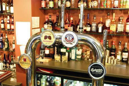 The Mitre Inn Нерсборо Екстериор снимка