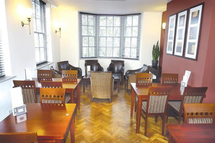 The Mitre Inn Нерсборо Екстериор снимка