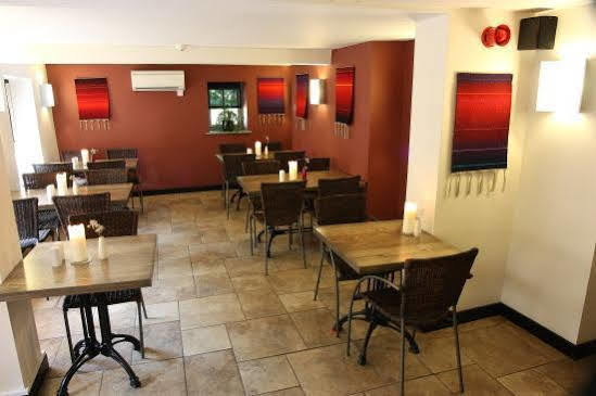 The Mitre Inn Нерсборо Екстериор снимка